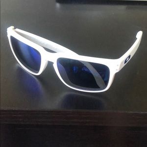 POLARIZED White Holbrook sunglasses w blue accents